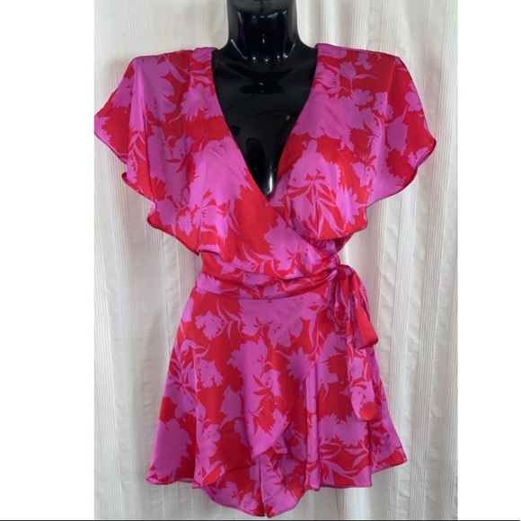 NEW DO + BE Floral Print Ruffle Front Romper with Semi Open Back, Size S… - Picture 7 of 12